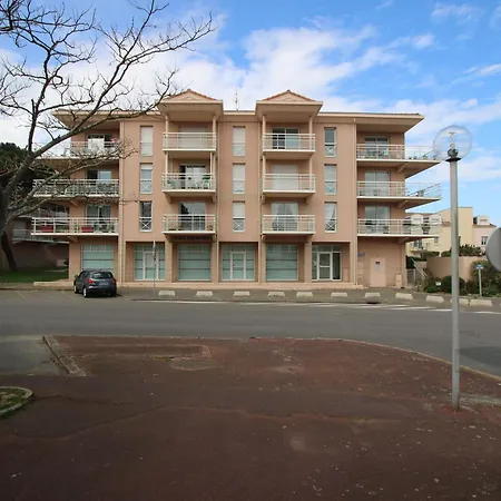 2 Pers A St Brevin Les Pins, 50m Plage, Balcon, Parking, Proche Commerces - Fr-1-364-163